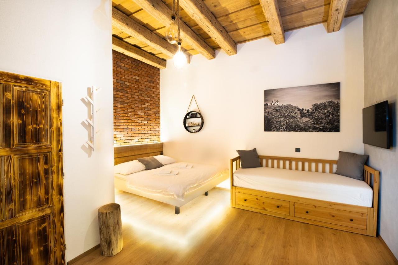 King Studio Sofa Bed,1238957590:JPEG